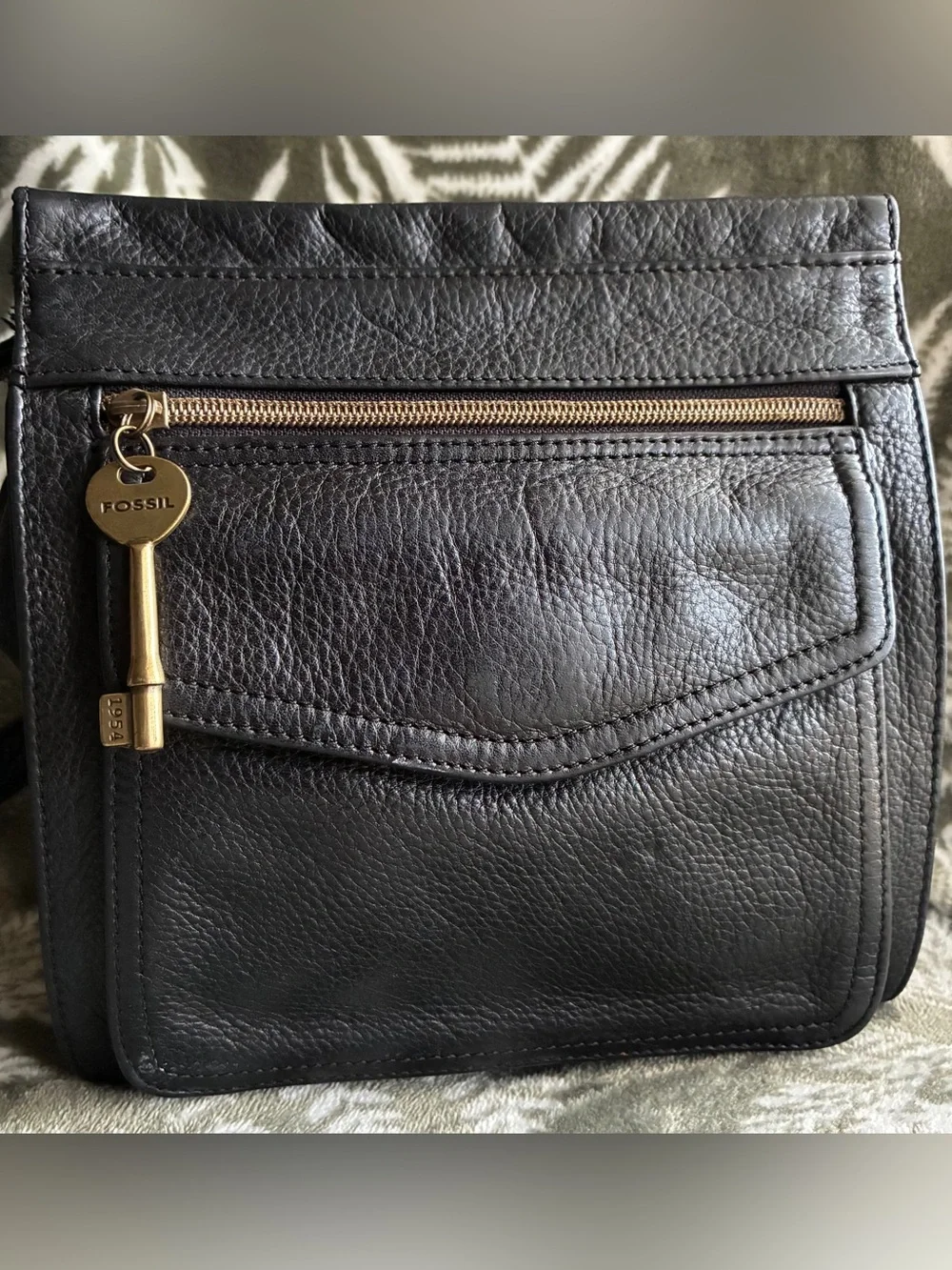 Fossil Black Leather Crossbody Bag with Brass Key Charm